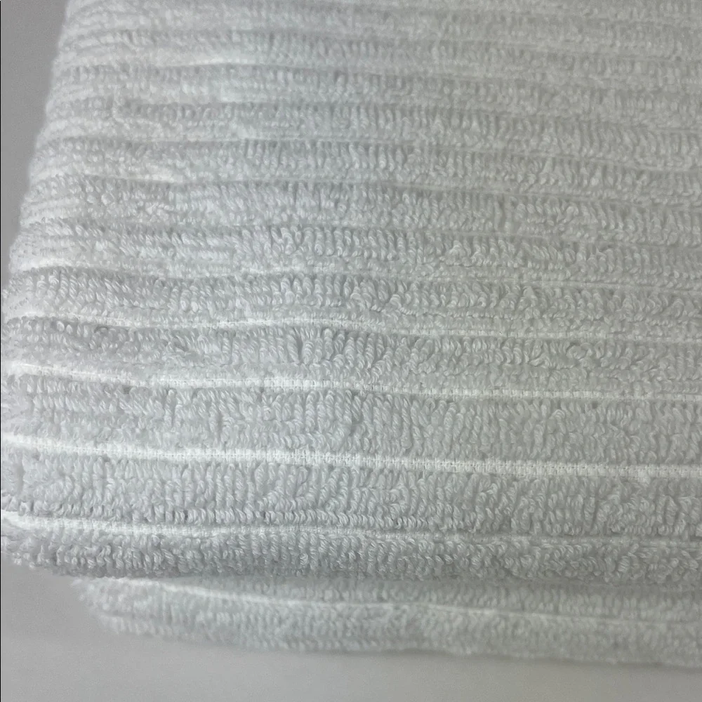 Rachel Zoe Bath Towels Pure White Ribbed Texture 100% Cotton Soft Set of 2 NEW